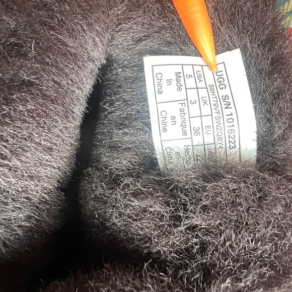 UGG Women's Classic Short II   Size  5  (EXCELLENT CONDITION) Burnt Cedar - Picture 8 of 12